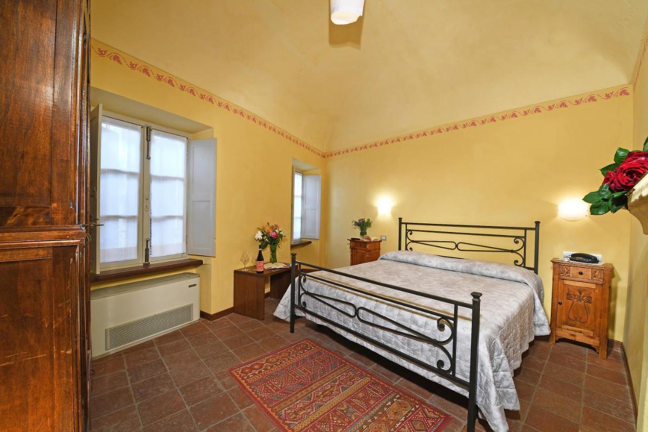 Locanda Italia Serralunga d'Alba Luaran gambar